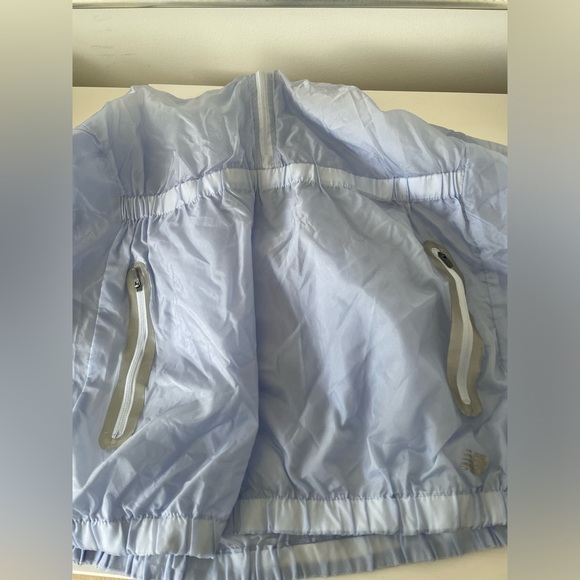 New Balance Hiking/Biking/Running Shell - Picture 2 of 4